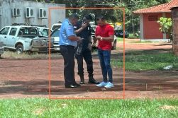 VIDEO: El ESTRECHO vínculo entre el director de POLICIA y un acusado de TRAFICANTE
