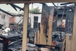 Una casa fue DESTRUIDA por un voraz INCENDIO en el municipio de Santa Rita