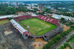 Intendente Pereira Mujica EXIGE a AMELIANO pagar por ADELANTANDO impuesto municipal, pero NO COBRA a las FARRAS de sus AMIGOS