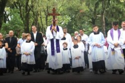 Con el DOMINGO de RAMOS se inicia la SEMANA SANTA de los católicos, y  te contamos la PROGRAMACION en Alto Paraná