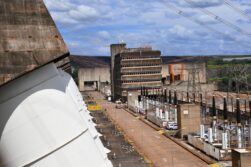 Paraguay AUMENTA el CONSUMO de su parte de la energía producida por la ITAIPU