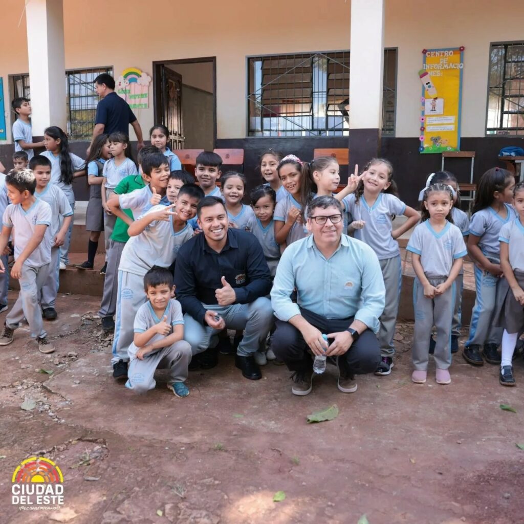 En redes: ¡Con los niños no! Miguel Prieto - AhoraCDE