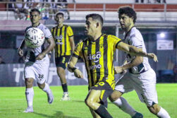 Partidazo: Fue empate con ocho goles entre Guaraní y Tacuary