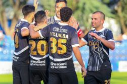 Libertad derrotó por 4-2 a Tacuary por la primera fecha del Clausura.