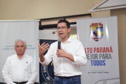 Gobernador de Alto Paraná REPARTE obras publicas a sus CORRELIGIONARIOS y aliados LIBERALES