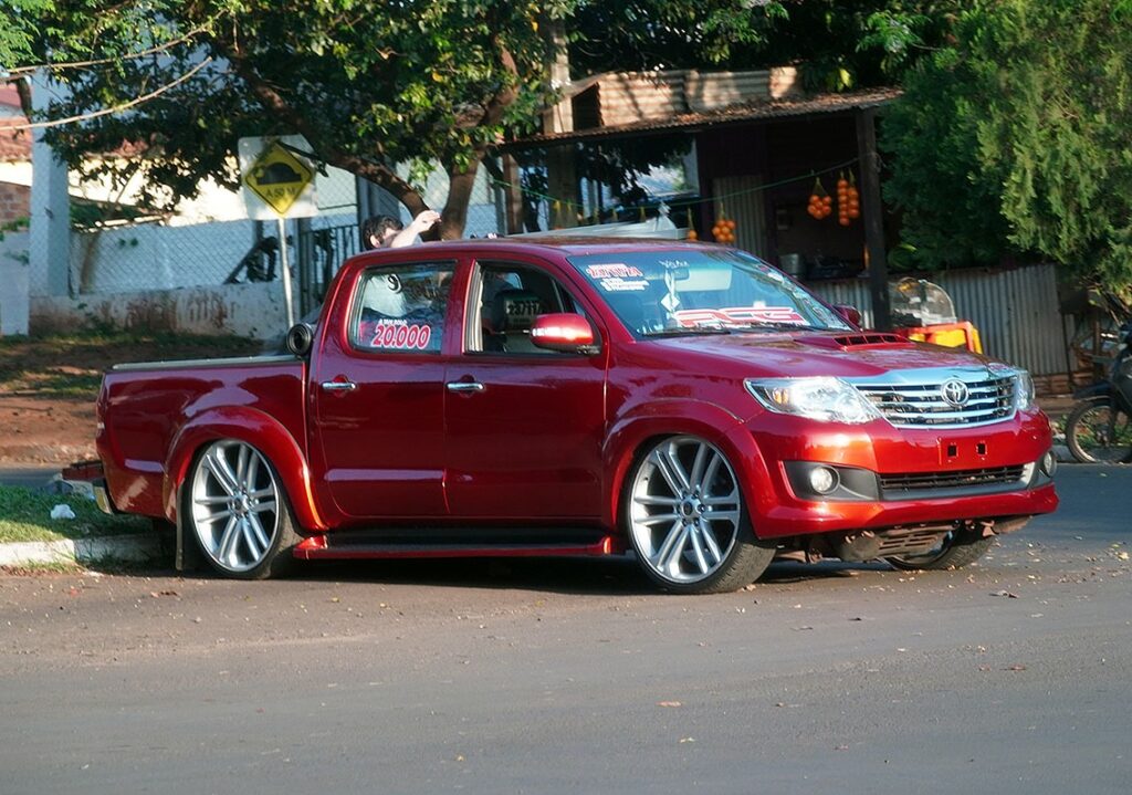 Rifas de CAMIONES y CAMIONETAS de lujo, quien CONTROLA y que esconden ...