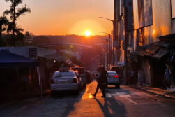 Semana arranca con intenso calor y probabilidad de chaparrones