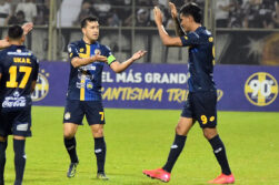 Golpazo de Trinidense a Olimpia en el Sur.