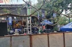 ABSURDO ABUSO: Discoteca vinculada a esquema de LAVADO de DINERO, cercó una avenida en CDE, puso CAMAROTES y COBRA entrada para el partido de la ALBIRROJA.