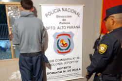 Persiguen por 15 kilómetros y detienen a motociclista que se negó a detenerse en control policial