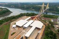 Edificio de la ADUANA brasileña del Puente de la Integración se TERMINA esta semana, pero NO HAY fecha para HABILITACIÓN oficial.
