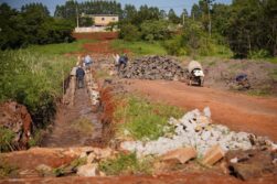 Plazas de “MEGA NEGOCIADO” no van a TERMINAR en el plazo establecido, y las OBRAS se realizan a CUENTAGOTAS.