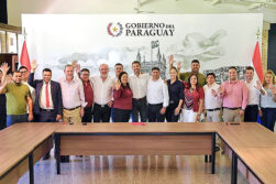 De mano del zacariismo, Magno Álvarez anuncia su precandidatura a la intendencia