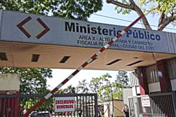 Fiscal imputó a un hombre tras ordenar el incendio de un rodado