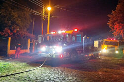 Incendio total de vivienda en el barrio San José