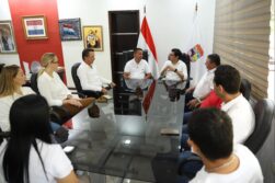 Gobernador USA como PC el edificio de la Gobernación de Alto Paraná