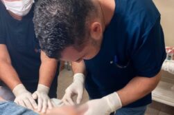 USF Los Laureles: cirugía devuelve la seguridad a adolescente