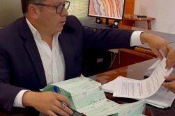 ¿Quién MIENTE sobre la RECAUDACIÓN de la comuna: el intendente o los documentos?