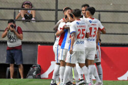 El «Tricolor» aplastó al Gallo Norteño