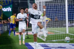 Con la MINIMA, pero SUMANDO de a 3 OLIMPIA se mantiene como líder del APERTURA