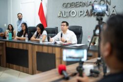 Gobernador NO DEMUESTRA manejo TRANSPARENTE de “HAMBRE CERO” y está usando a DOCENTES y PADRES para PROTEGER el NEGOCIADO.