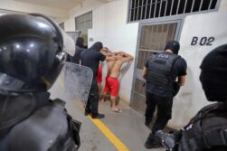 Incautan celular, chicha y armas caseras en penal de MAXIMA SEGURIDAD de Minga Guazú