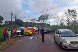 Motociclista fallece en violento choque; el camión fue hallado a 3 km del lugar