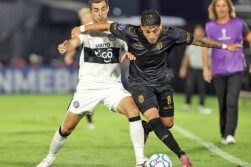 Copa Sudamericana: Olimpia empata ante Barracas Central y se mantiene en la cima del Grupo G