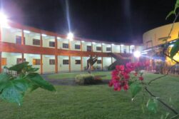 Inseguridad golpea la Escuela de Artes y Oficios: roban dos vehículos en pleno estacionamiento