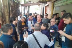 Senador aprovecha CONFLICTO de TRANSPORTISTAS para hacer PROSELITISMO