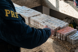 Otra carga de 1.000 frascos de “ADELGAZANTE MILAGROSO” es incautada en la FRONTERA.