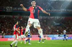 Estreno de lujo: Cerro Porteño golea al 2 de Mayo en el debut de Ariel Holan