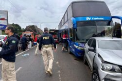 Accidente cerca del PUENTE de la AMISTAD involucra a HINCHAS de CERRO PORTEÑO