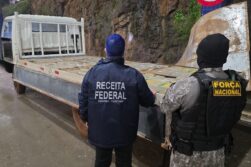 FRONTERA del TRÁFICO: PASERO paraguayo quiso cruzar el Puente de la Amistad con 715 kilos de MARIHUANA en su camión.