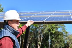 ITAIPU instala techo solar para recarga de vehículos eléctricos en Tekotopa