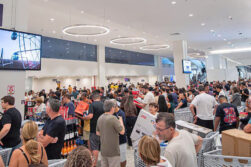 Feriado por el Día del Trabajador impulsó masivo movimiento comercial en Shopping China