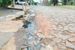 INDIGNANTE IMPUNIDAD: Biggie en CDE  IGNORA notificación municipal y continúa DERRAMANDO CLOACA en la calle