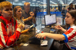 Más de 4.500 paraguayos ya partieron a EE. UU. para alentar a la Albirroja