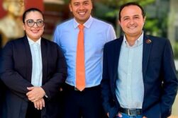 ESCANDALOSA IMPUNIDAD: Prieto PAGA a su ABOGADA con DINERO del PUEBLO de Ciudad del Este.