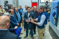 Ministro de Industria y referentes del sector productivo visitaron el Centro TASK Paraguay