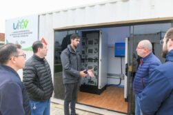 Director general de ITAIPU inspeccionó la unidad generadora de hidrógeno verde del PTI-PY