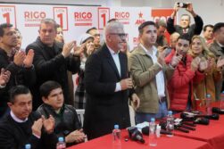 Unidad COLORADA a cara de PERRO en Ciudad del Este.