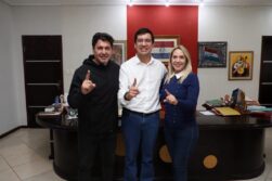 Gobernador convierte edificio de la GOBERNACIÓN en puesto de comando POLÍTICO.