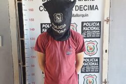 Sorprendido en la cama con una menor de 13 años