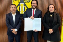 DESPILFARRO y SALAMEROS: Nombran PROFESOR TITULAR al senador “PLANILLERO” Rubén Velázquez en la FAFI-UNE.