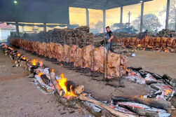 Naranjal celebrará su 22ª «Fiesta de la Costilla» con 170 costillares y 10 mil visitantes esperados.