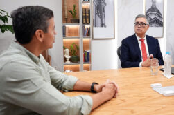 Peña designa a Miguel Báez Reyes como nuevo presidente de la ANDE en medio de tensiones por un contrato cuestionado