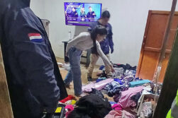 Cinco delincuentes armados irrumpen en una casa y roban G. 4 millones