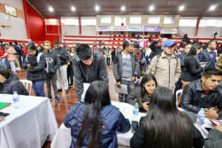 Anuncian 200 vacancias laborales para auxiliares de producción en Alto Paraná