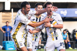 Sportivo Trinidense golea a Sportivo Luqueño y alcanza la cima del Torneo Clausura